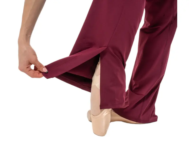 Capezio Beguile Pant, pantaloni pentru femei - Vișiniu Windsor Wine Capezio