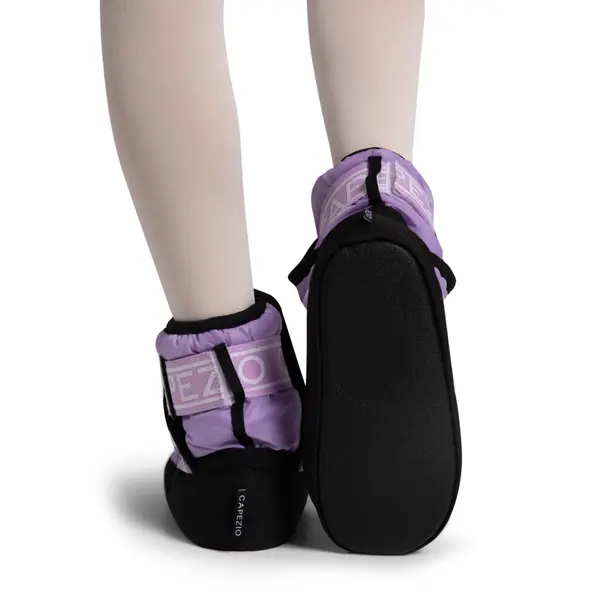 Capezio Varsity Bootie, încălțăminte cu încălzire Capezio Varsity Bootie, încălțăminte cu încălzire