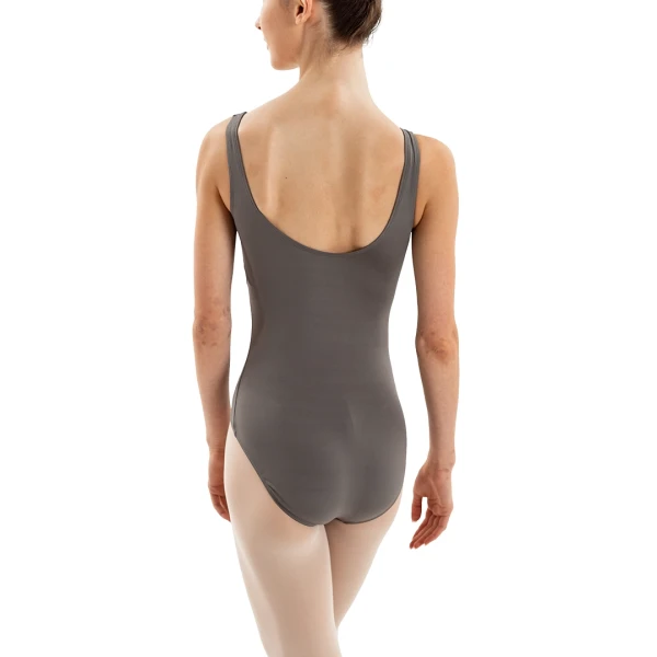 Capezio Essential V neck, body de damă cu bretele groase Capezio Essential V neck, body de damă cu bretele groase